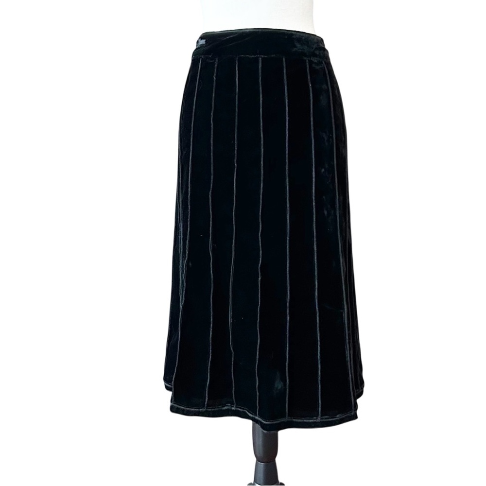 NWT TREVON A-line Full Velvet Skirt with Decorative‎ Top Stitched Seaming SZ 10
